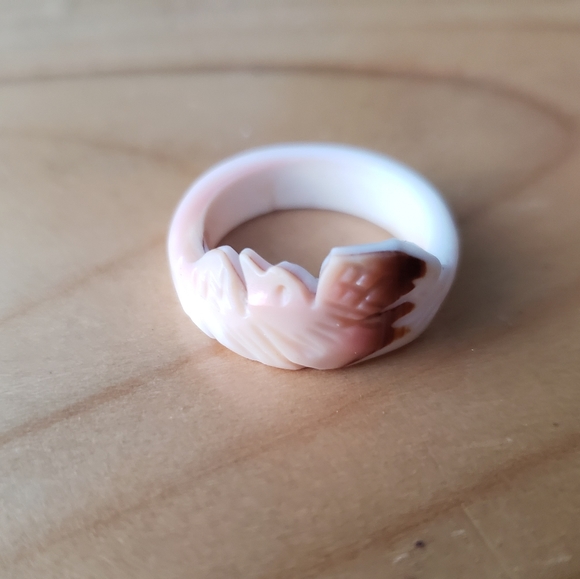 Lot of Two Handcarved Conch Shell Rings, One Dove Shell Ring and One Lotus Ring - Picture 6 of 6